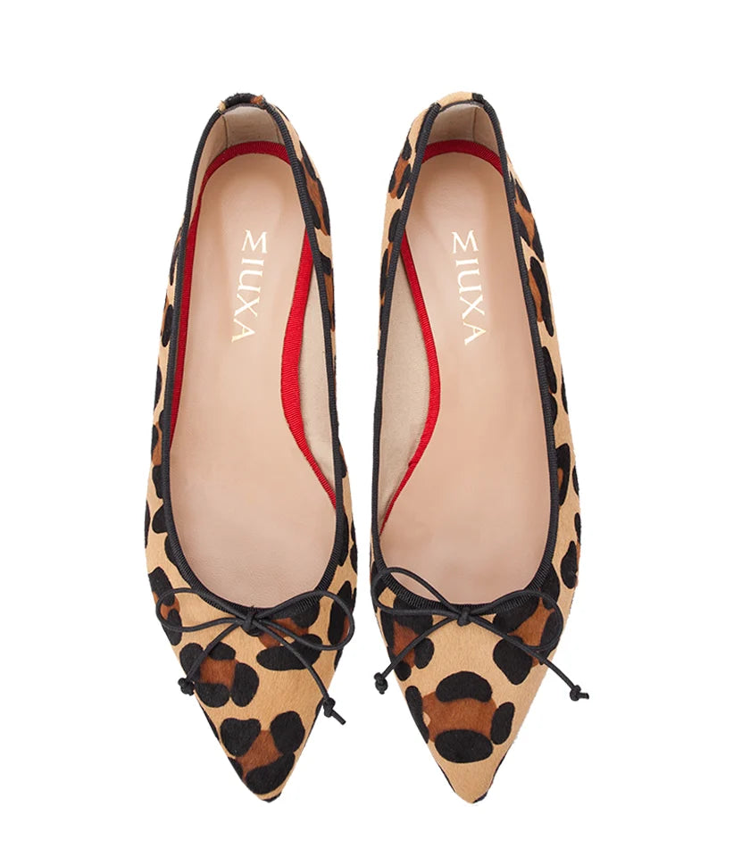 Bailarina Miuxa Nilu Leopardo. La bailarina de pelo de potro leopardo que alegra cualquier look neutro