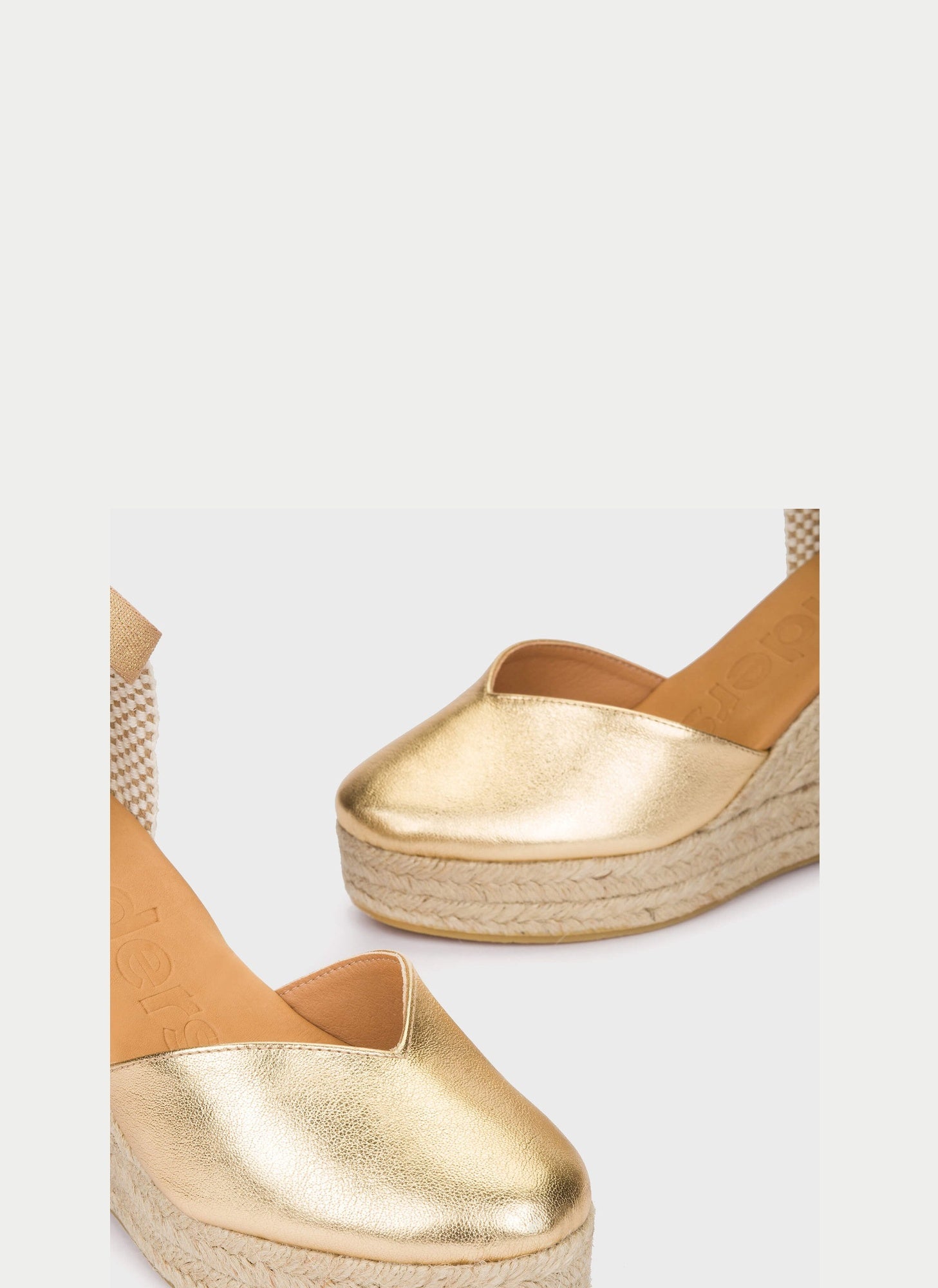 Cuña Laminada Oro