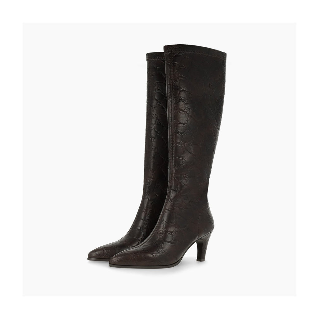 Bota Lodi Osiris Marrón. La bota alta de grabado coco y tacón fino que estiliza la pierna